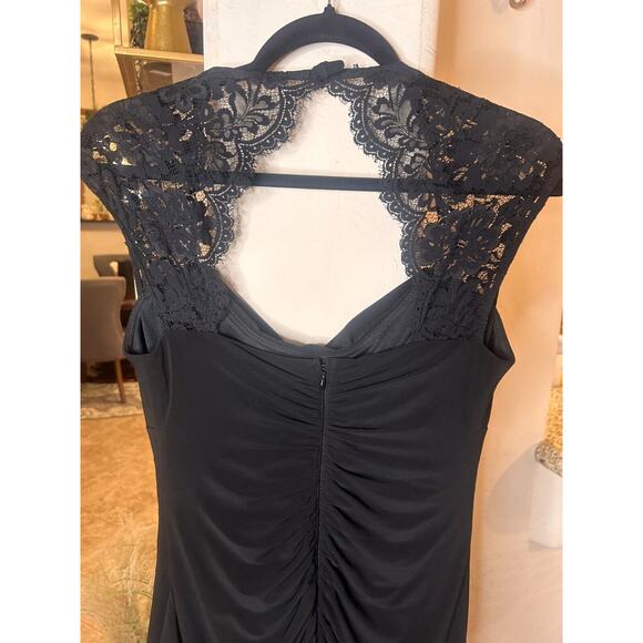 Cache Black lace cap sleeved sheer dress size 6 MSRP $149 💸BOGO🎉 - Picture 9 of 11